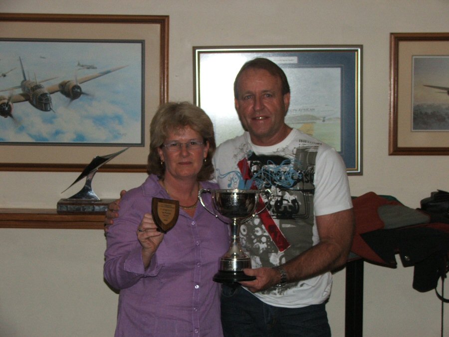 2005 East Cape Precision Champion Barry de Groot with Denise Booysen